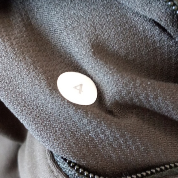 🍋 LULULEMON 🍋  Align 25"   size 4 - Picture 9 of 14